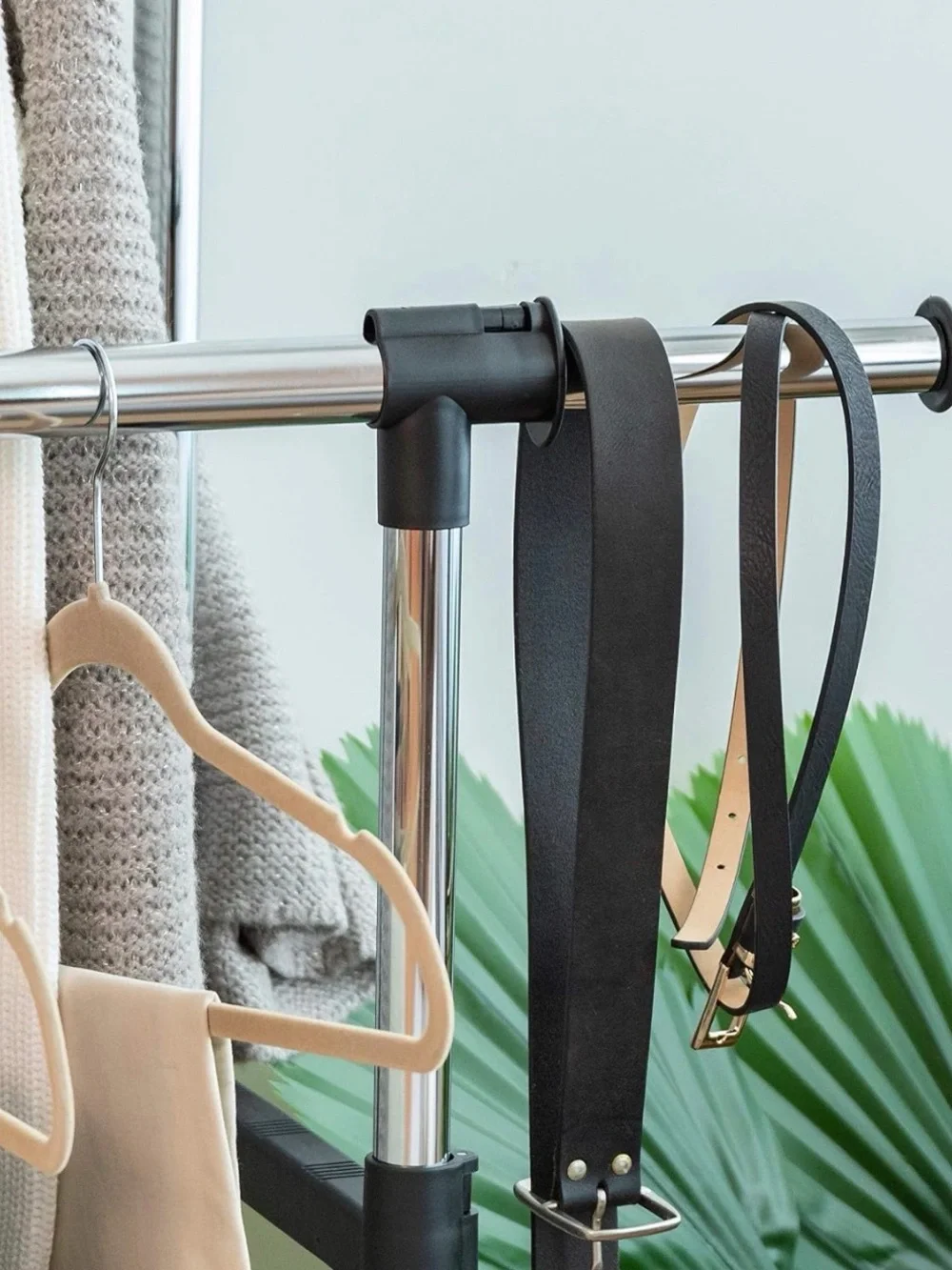 IRIS USA Portable Double-Rod Height Adjustable Clothes Rack with Extendable Bar